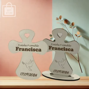 Cruz lembrança Batismo / Pai nosso / Comunhão / Profissão de Fé  personalizável  com íman ou base