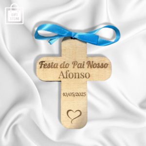 ✝️ Produto: Cruz de Madeira Personalizada – Festa do Pai Nosso- Com Nome